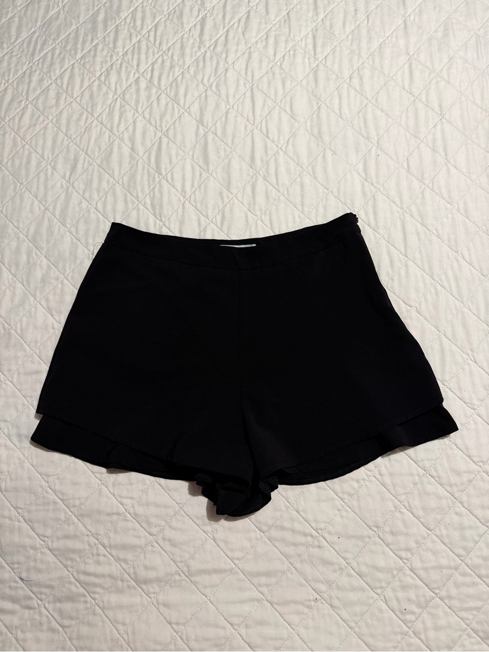 Women’s Black Casual Layered Hem Shorts